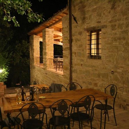 Locanda Dell'Istrice Камерино Екстериор снимка
