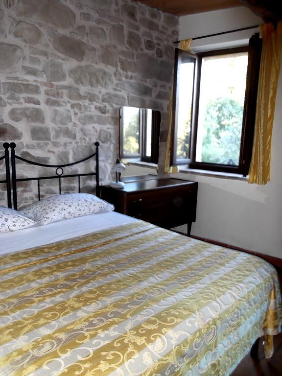 Locanda Dell'Istrice Камерино Стая снимка