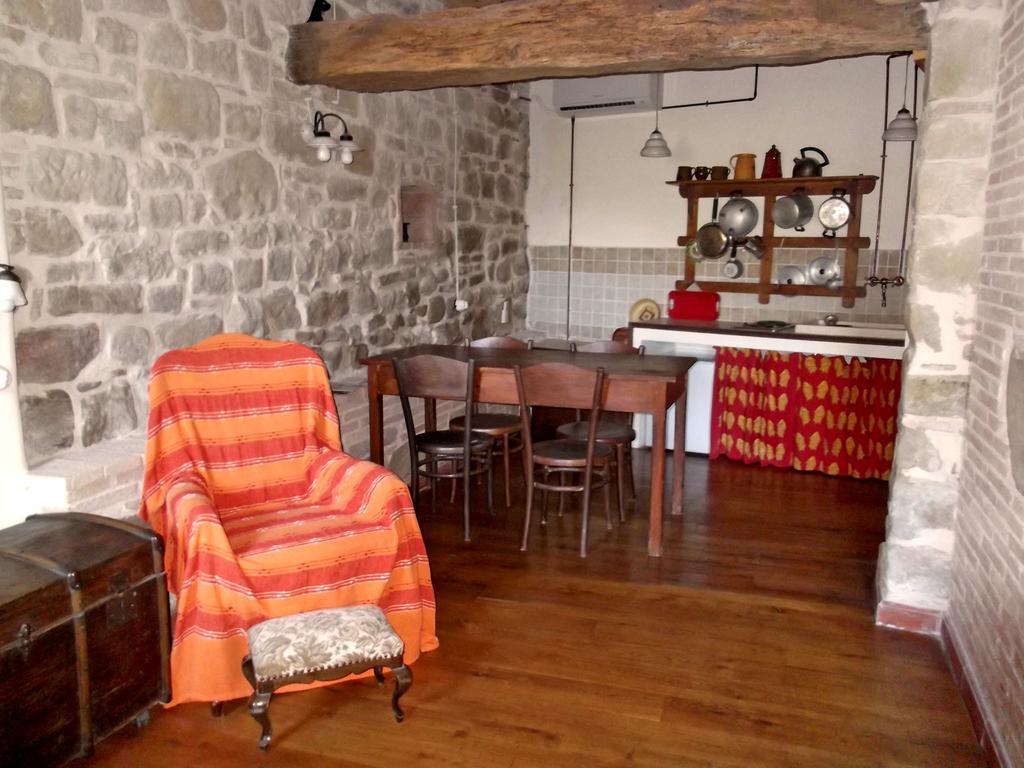 Locanda Dell'Istrice Камерино Стая снимка