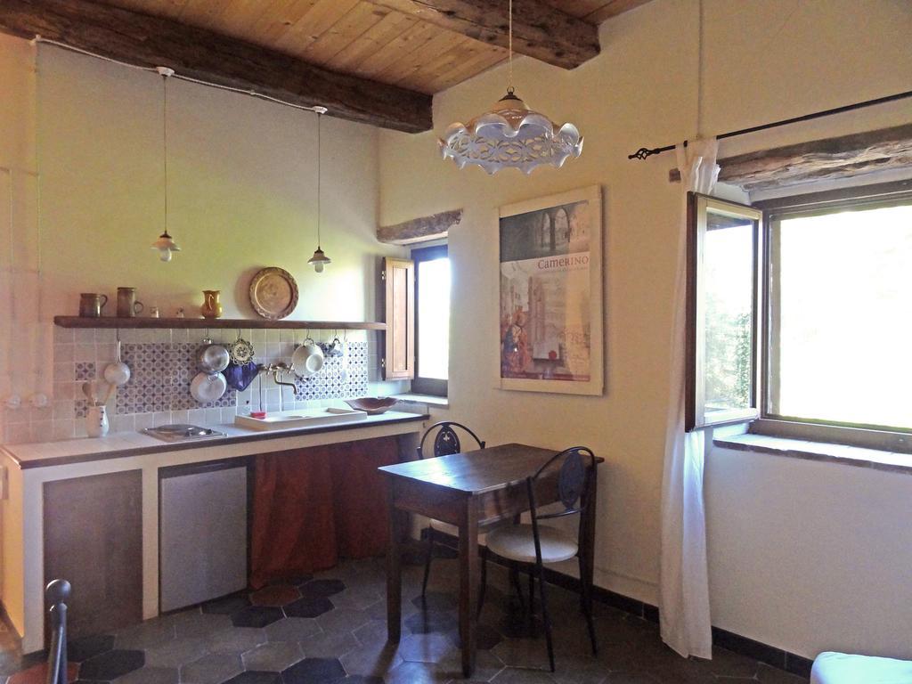 Locanda Dell'Istrice Камерино Стая снимка