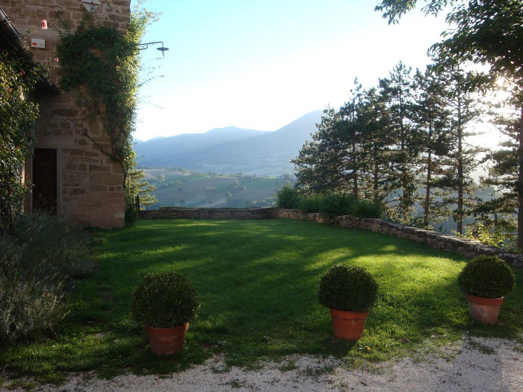 Locanda Dell'Istrice Камерино Екстериор снимка